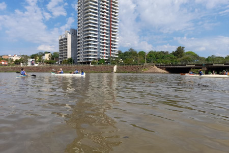 Intimación a Yacyretá para que desista del desalojo de terrenos costeros